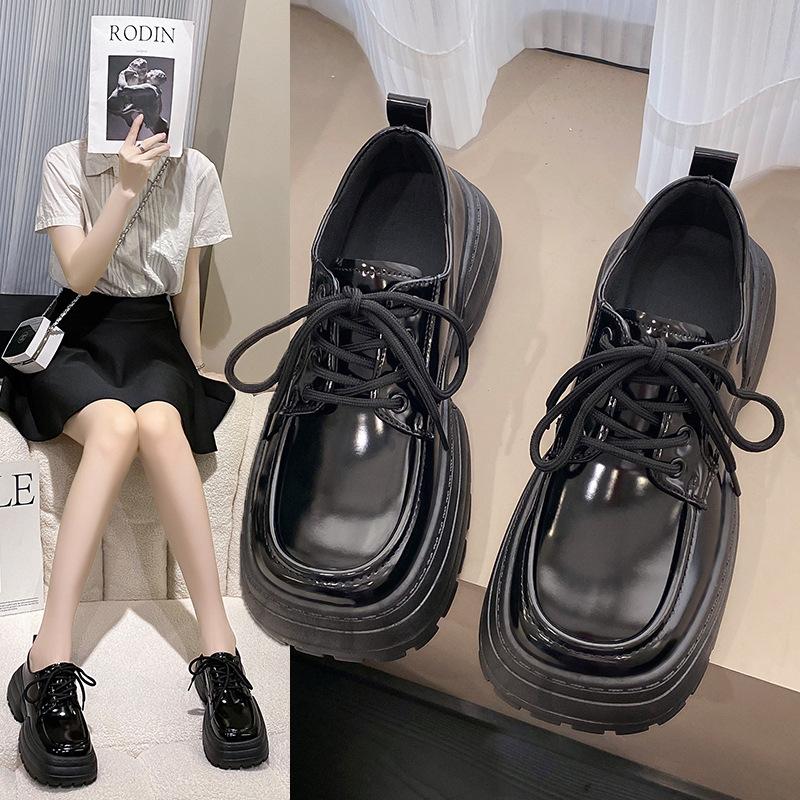 Single shoes women's autumn and winter 2025 new British style retro black small leather shoes platform heightening small loafers