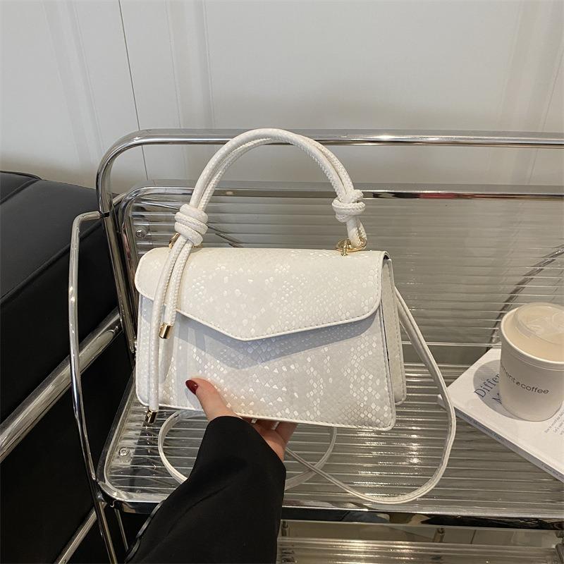 New solid color temperament simple versatile casual commuting portable messenger shoulder small square bag