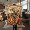 1PC Retro Spider Snake Print Flannel Blanket, High quality All Seasons, Home Decor, Warmth and Comfort, Perfect for Christmas Gifts
