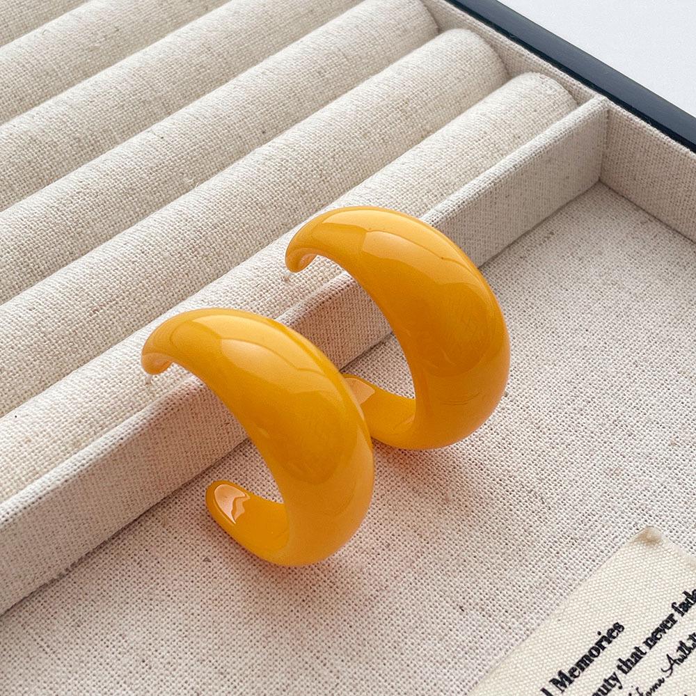 Liu Yifei Style Resin Ear Cuffs: s925 Sterling Silver Needle, Versatile and Fashionable Earrings for Women.