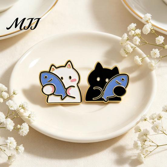 Alloy Badge Pin Holding Fish Cartoon Cat Brooch, Enamel Kitten Pin, Hats Decorative Pins Animal Clothing Accessories for Backpacks Scarves Jackets