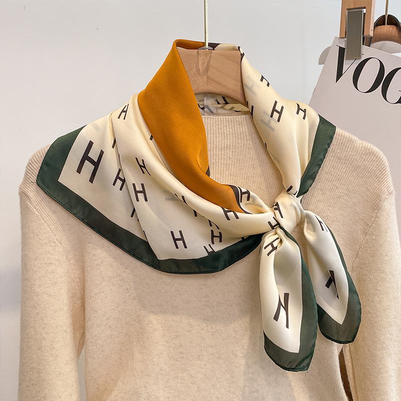 Schwarz-weiß gestreifter kleiner quadratischer Schal Seidenschal Damenkopftuch mit Hemd Professionelle Dekoration Nackenschutzschal Hals dünner Schal