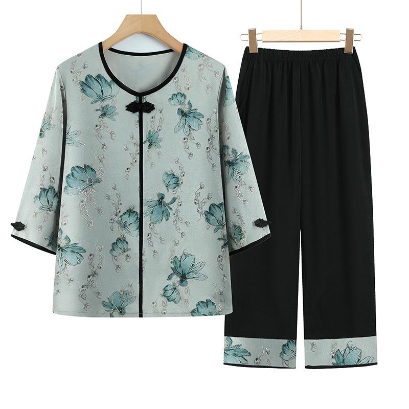 Women s Summer Two-Piece Suit: Seven-Sleeve Top & Pants Set for Middle-Aged and Elderly XL (85-100 lbs) зелёный