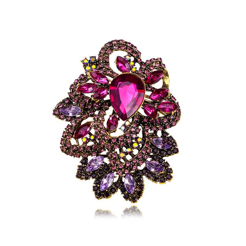 Retro Style Crystal Brooch Women's Atmospheric Corsage Coat Suit Anti-light Pin Diamond Accessories