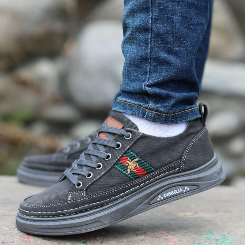 Herren 2025 Atmungsaktive Canvas Skate Schuhe - Geruchsresistent, Weiche Sohle, Abriebfest, Vielseitiges Freizeit-Schuhwerk.