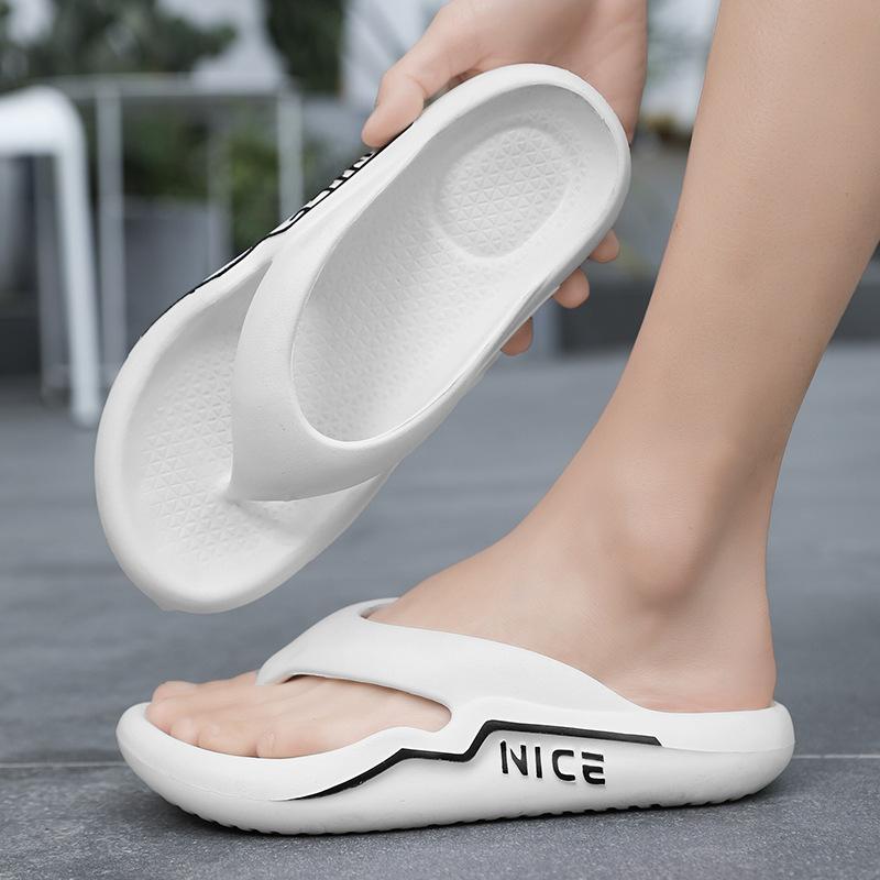 Stepping on shit, non-slip soft-soled couple slippers, summer home bathroom thick-bottomed tide drags, men's foot-pinch flip-flops