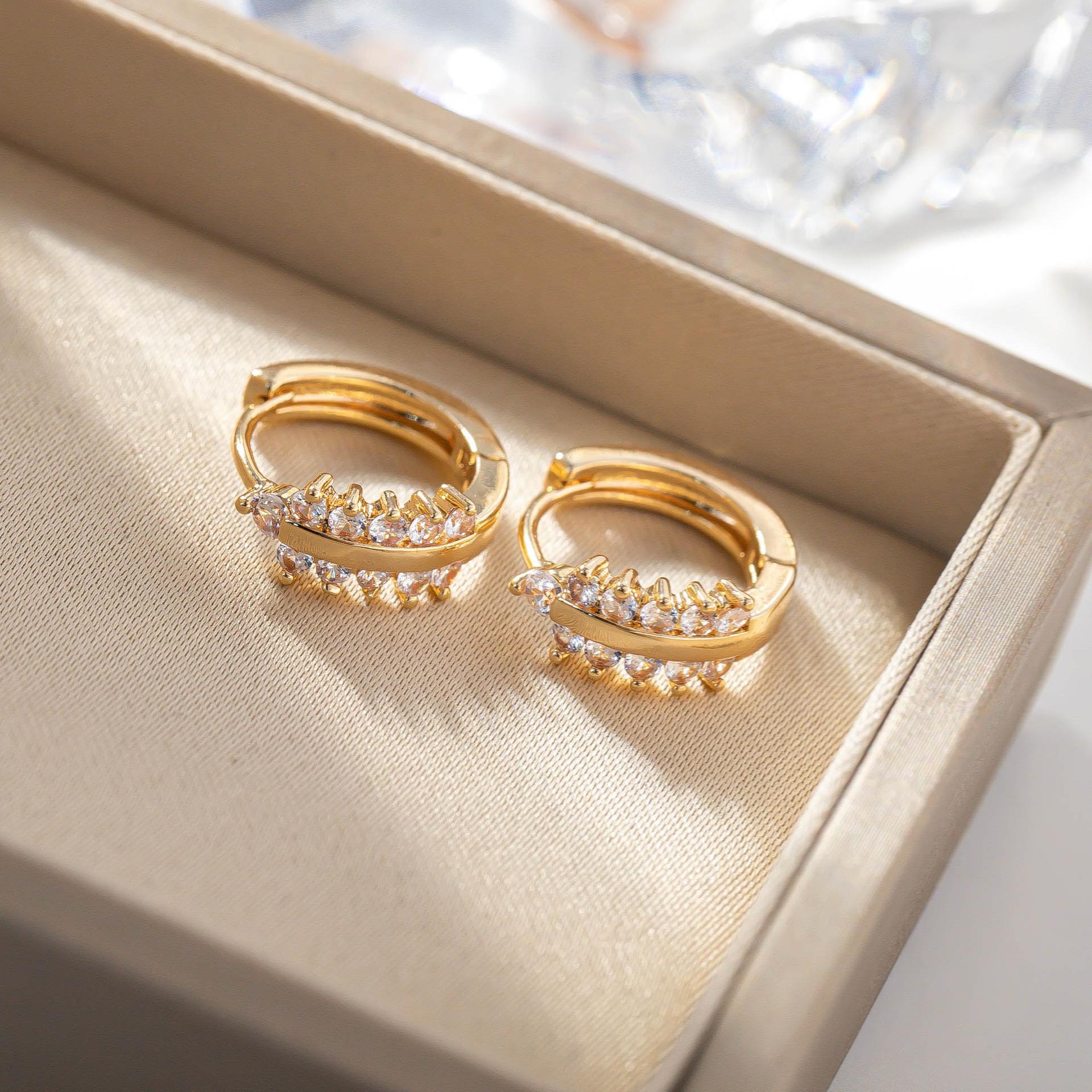 Elegant Korean Double Row Zirconia Stud Earrings for Women - Silver Needle Design