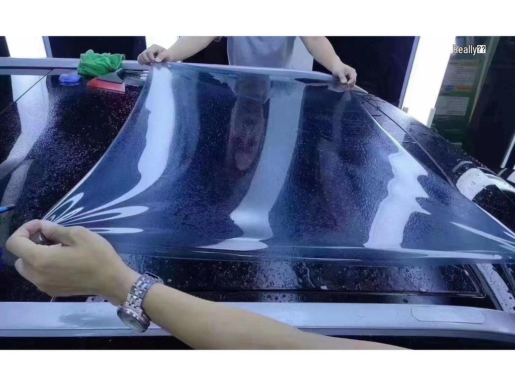 Black Crystal TPU Sunroof Ice Armor: Sun Protection & Heat Insulation Car Window Film with Explosion-proof Sunshade.
