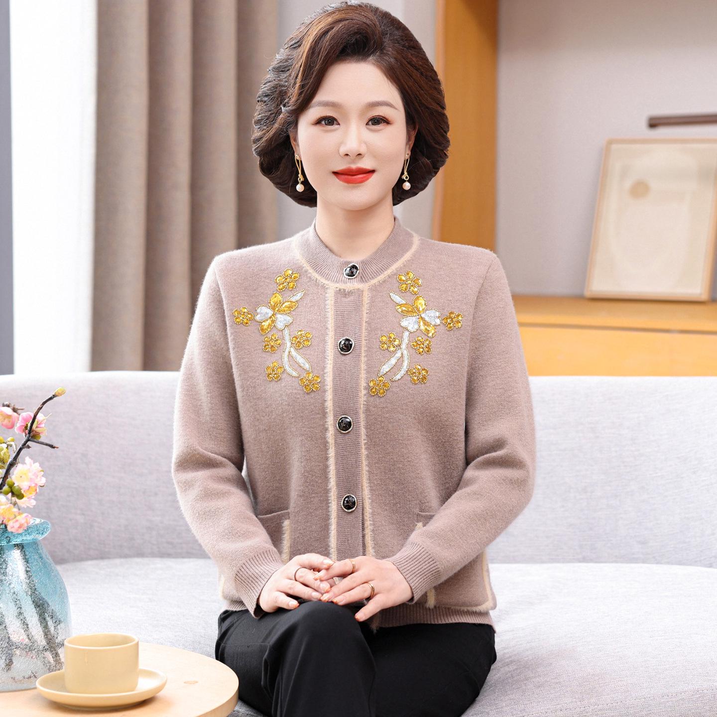 

Vintage 50s Mom Red Velvet Sweater Jacket - Warm Winter Style for Middle-Aged & Elderly Women 2026 3XL (135-145 Jin Recommended)