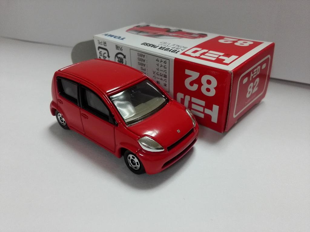 Vyprodaná Tomica Toyota Passo RE My Shop s průhledným obalem CMC č. 82