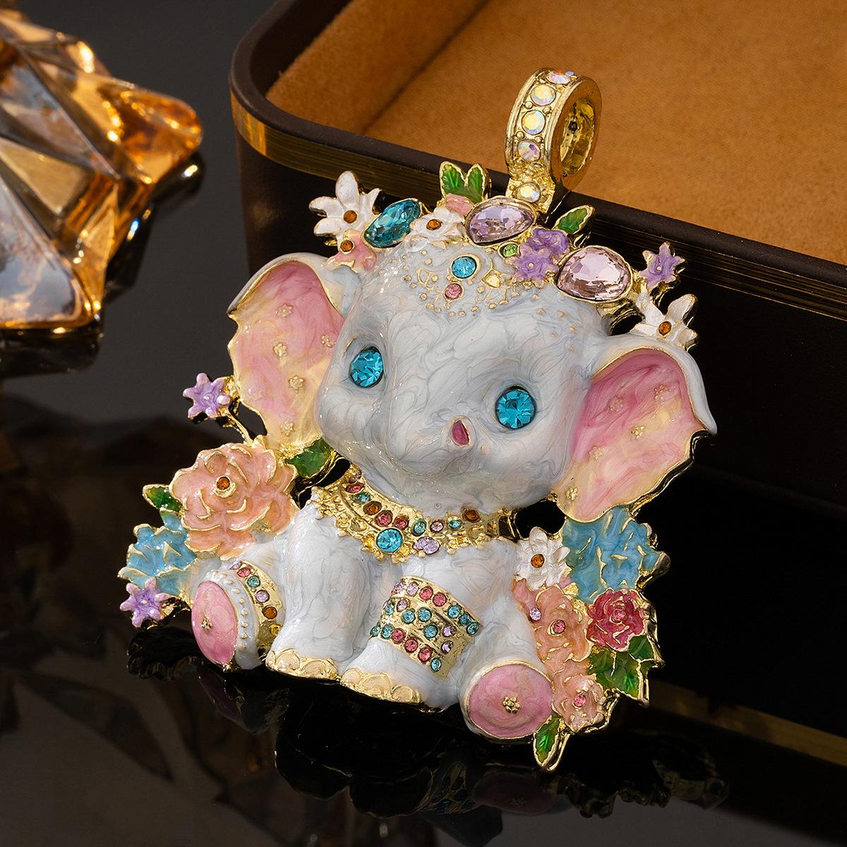 Medieval Vintage Pendant Retro Cute Medieval Necklace Dripping Oil Auspicious Baby Elephant KF Medieval Pendant