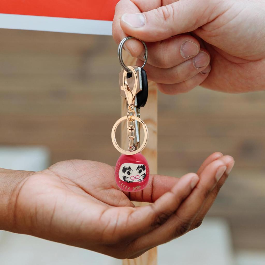 Stylowy i Uroczy Brelok Daruma dla Licealistów Czerwona Daruma Tradycyjny Szczęśliwy Klucz Prezent [LIFKOME] Uczniowie, Zawieszka, Amulet, Pierścień, Samochód/Torba