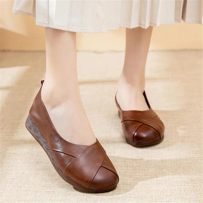 Fashion 2024 Woman Casual Round Toe Low Heeled Shoes Genuine Leather Flats Female Shoes Elegant Ballerina Soft Soled Flat Shoes