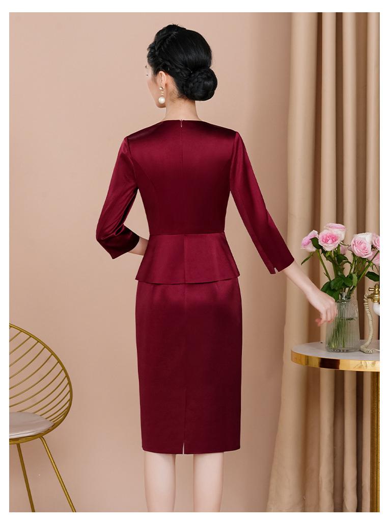 Elegant Autumn V-Neck Slimming Acetate Dress for Moms
