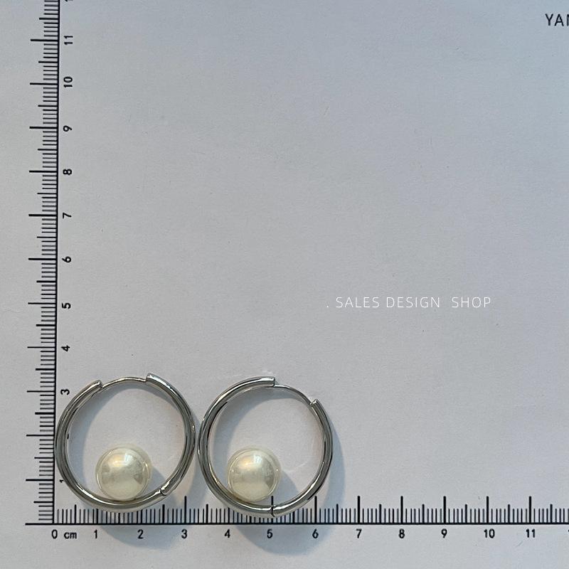 Spring Minimalist Pearl Hoop Earrings - Versatile, Elegant Jewelry for Women