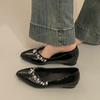 French stunning beauty not tired feet single shoes women's 2025 super fire new temperament pointed flat bottom laden shoes black light mouth shoes