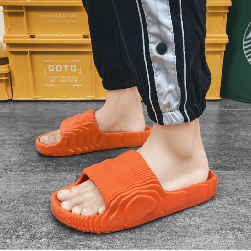 Fashion Soft Home Slippers Couple Summer Indoor Skid Proof Bathroom Slippers Sandals Hotel Solid Color Men Women Flip Flops Flat Shoes