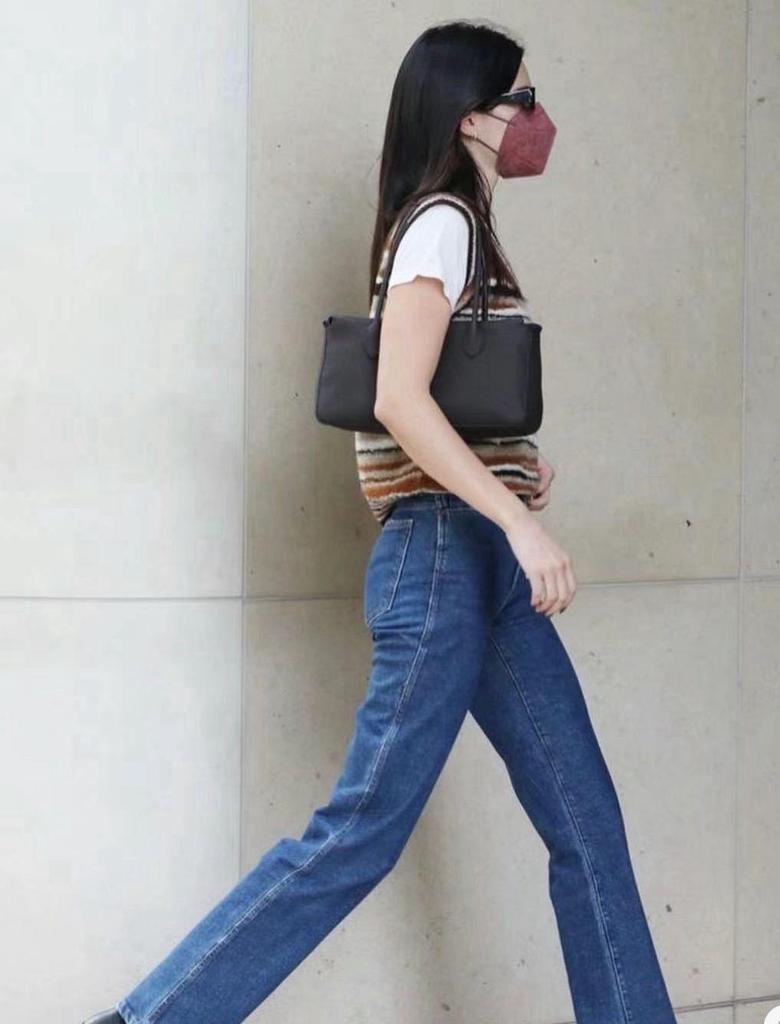 Kendall's Lychee Grain Cowhide Rectangular Baguette Handbag - Luxury Women's Shoulder Bag