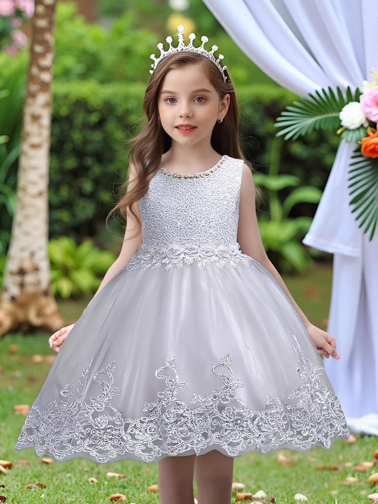 Vit ärmlös prinsessklänning med pärlor och puffig tyllkjol för småbarn 981