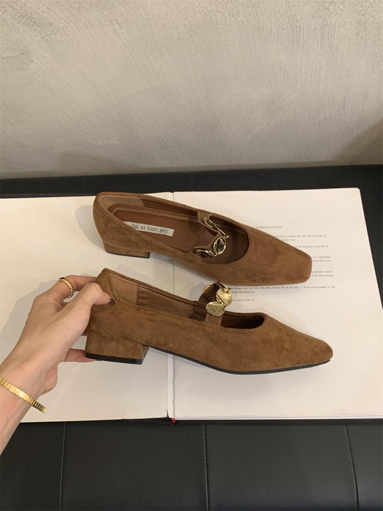 Dancing Shoes 2024 Retro Comfort Ballet Shoes Female Casual Daily Low Heel Gold Metal Buckle Strap Women Pumps Zapatos De Mujer