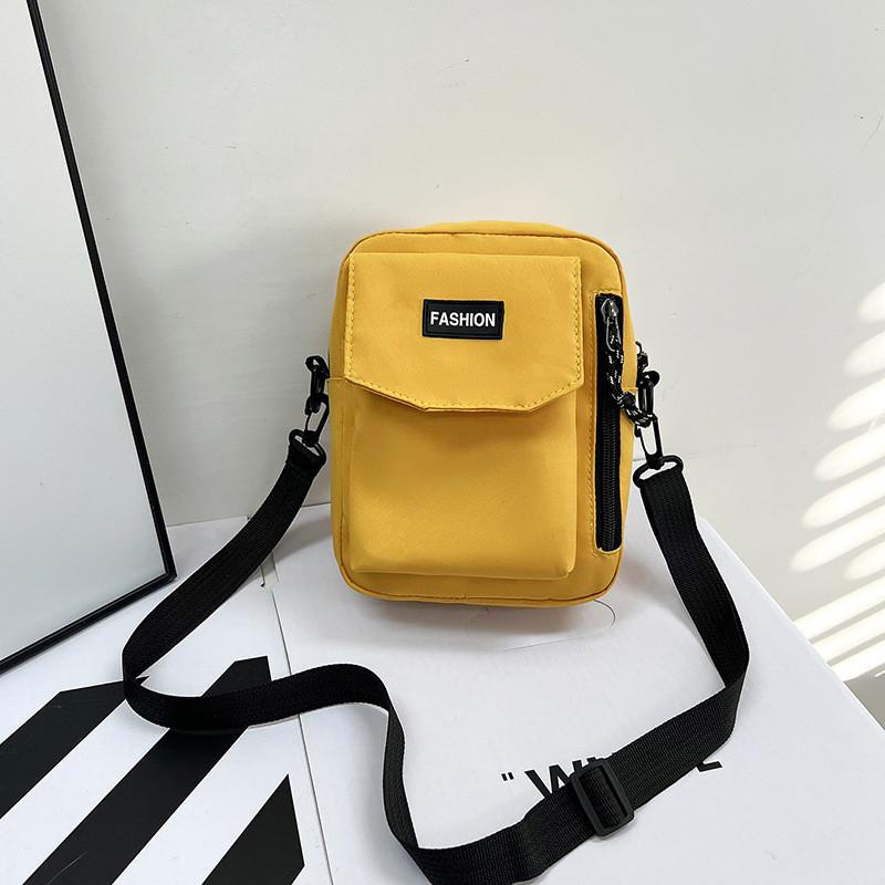 Stylish Nylon Phone Bag For Women With Trendy Street Fashion Design And Versatile Functionality