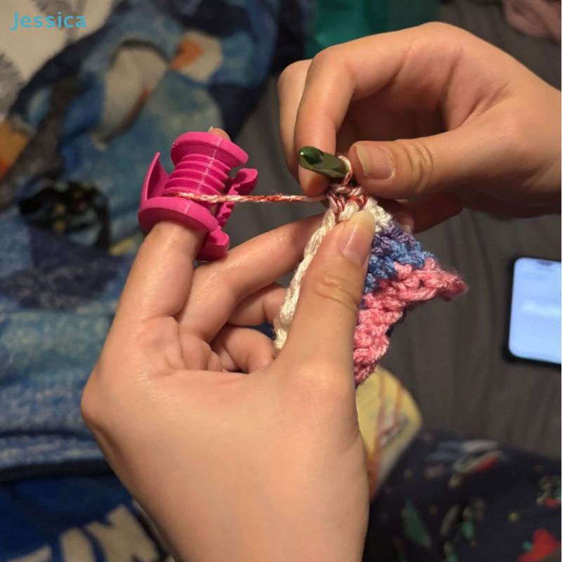 Crochet Knitting Finger Thread Winder - Yarn Storage Tool for Hand Knitting & Craft Projects
