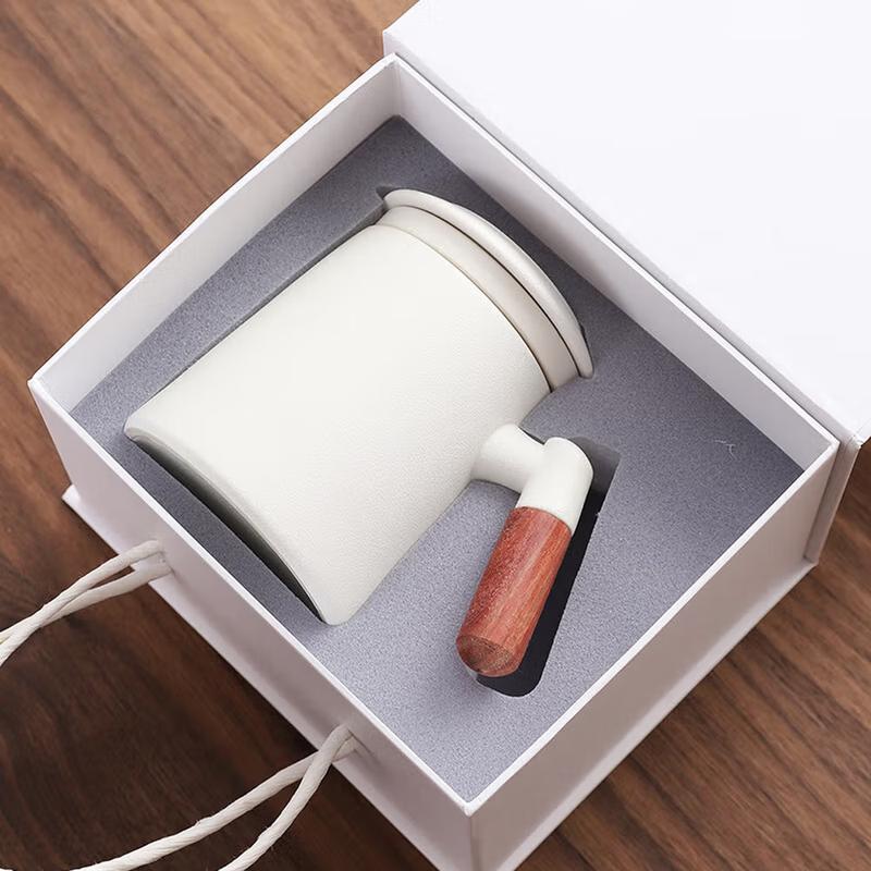Frosted Ceramic Tea Mug with Wooden Handle and Lid