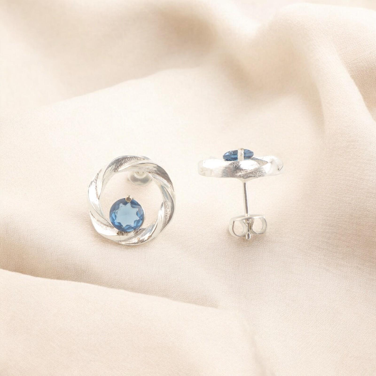 

Natural London Blue Topaz Gemstone 925 Sterling Silver Stud Earrings For Women s CE-13-3
