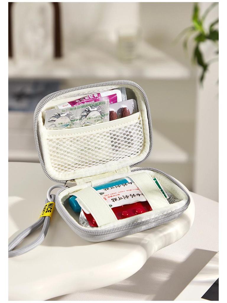 Compact Travel Medicine Organizer Bag - First Aid & Medical Storage for Students, Outings, Business Trips