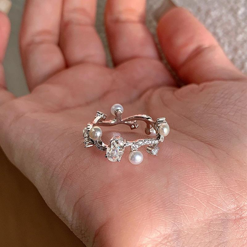 

Zir*****val жемчужное открытое кольцо нишевый темперамент универсальное кольцо на указательный палец легкая роскошь высококлассная модная бижутерия