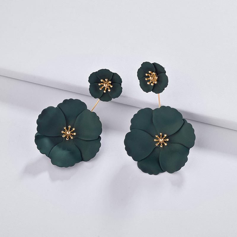 

Fashionable, Sweet and Exaggerated Two-purpose Earrings with Gemstone Inlays, Long-style Earrings Featuring Alloy Flowers темно-зелений колір
