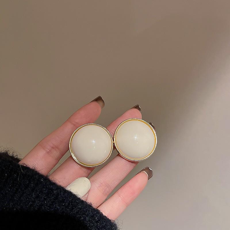 Vintage Silver Needle Round Flower Tassel Earrings - Retro Metallic Studs for Women