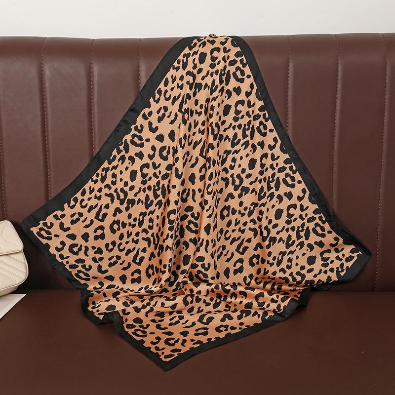  New Fashion Leopard Print Scarf for Women Lightweight 70x70cm Square Silk Scarves Elegant Animal Pattern Shawl Bandana