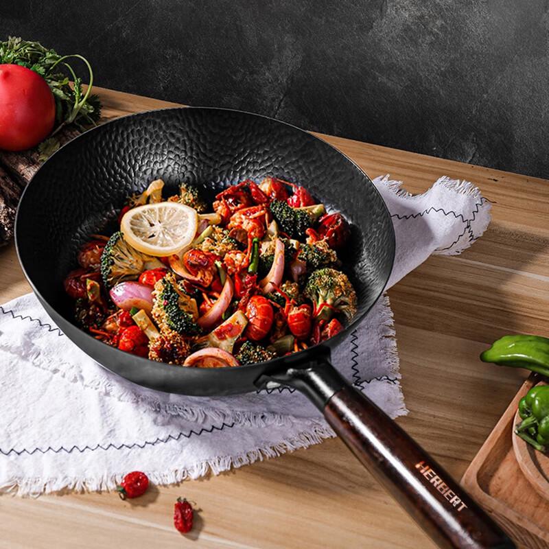 Herbert HBT-T3101 Forged Iron Wok