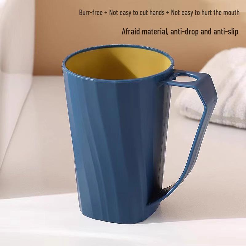 

Скандинавский креативный набор держателей для зубных щеток: Милая кружка-зуб для пары и простой стаканчик для полоскания рта. Regular