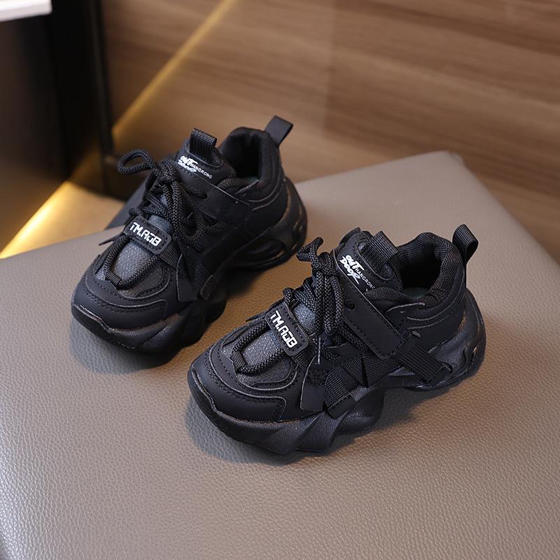 Boys and girls children's sports shoes 2025 autumn new running shoes breathable mesh Velcro soft-soled dad shoes