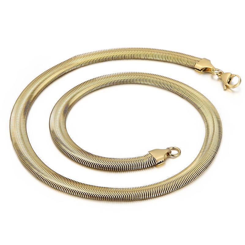 

Европейские и американские простые и модные гальванические многоцветные плоские змеиные кости из титановой стали мужское ожерелье 6mm50cm