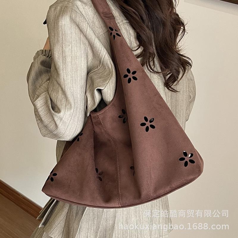 Suede leopard print bag women's large capacity 2025 new autumn and winter leisure single shoulder underarm work commuter tote bag