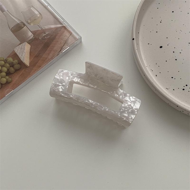 Korean Imitation Acetate High-End Shark Hair Clip - Elegant Hair Accessory for Stylish Looks