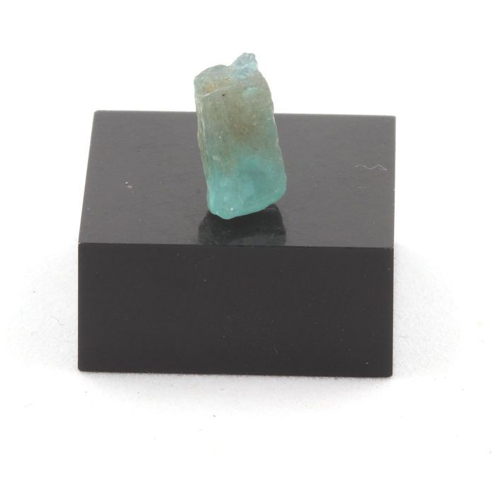 Pierres et Minéraux. Apatite Paraiba. 2.98 ct. Pakistan.