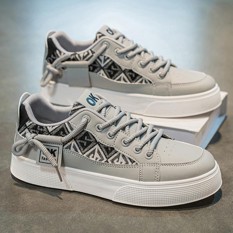 Summer New Lightweight Breathable Casual Shoes Student Trend Board Shoes Non Slip Versatile Men Platform Sneakers Lazy Flat Shoe