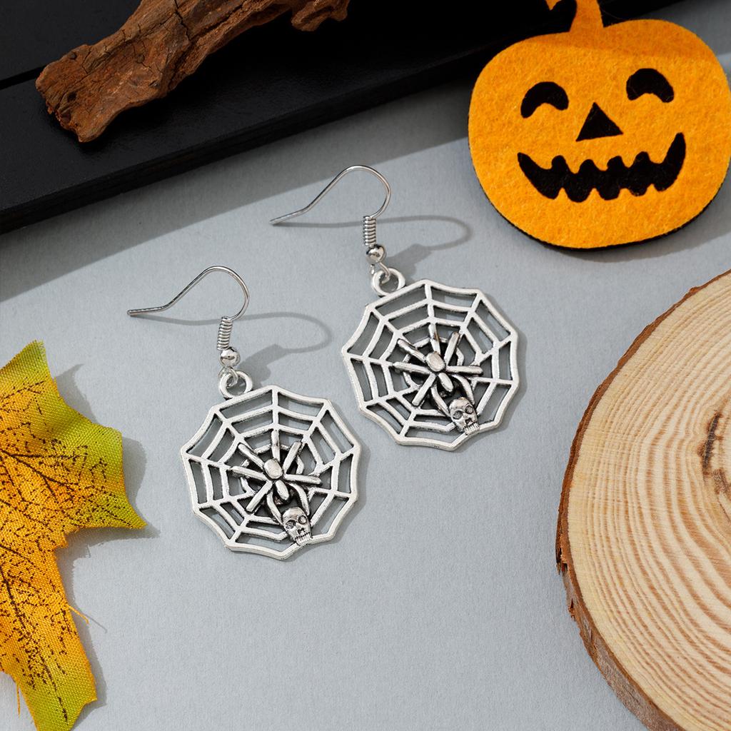 Halloween Fashion Sliver Color Hollowed-out Vampire Bat Pumpkin Skull Spider Web Ghost Dangle Earrings for Women Scary Jewelry
