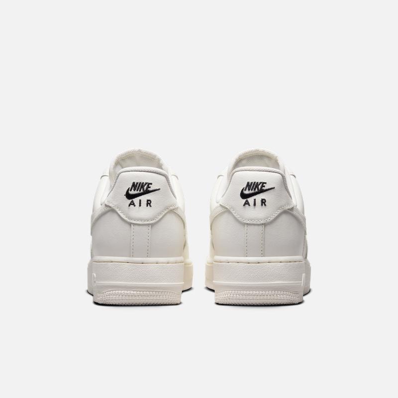 NIKE AIR FORCE 1 Women's Flat Rubber Winter Board Sneakers NIKE AIR FORCE 1 HF1058