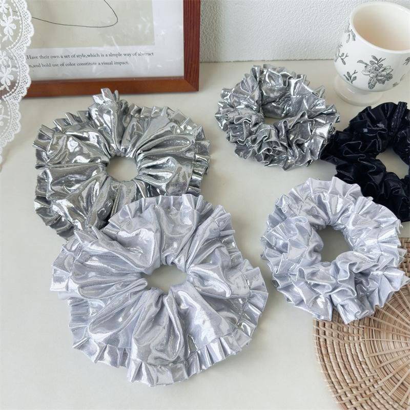 Double-layer Laser Beam Waist Long Hair Ring with Embroidered Hydrangea Pleated Hair String - An Elegant Hair Accessory for The Head.