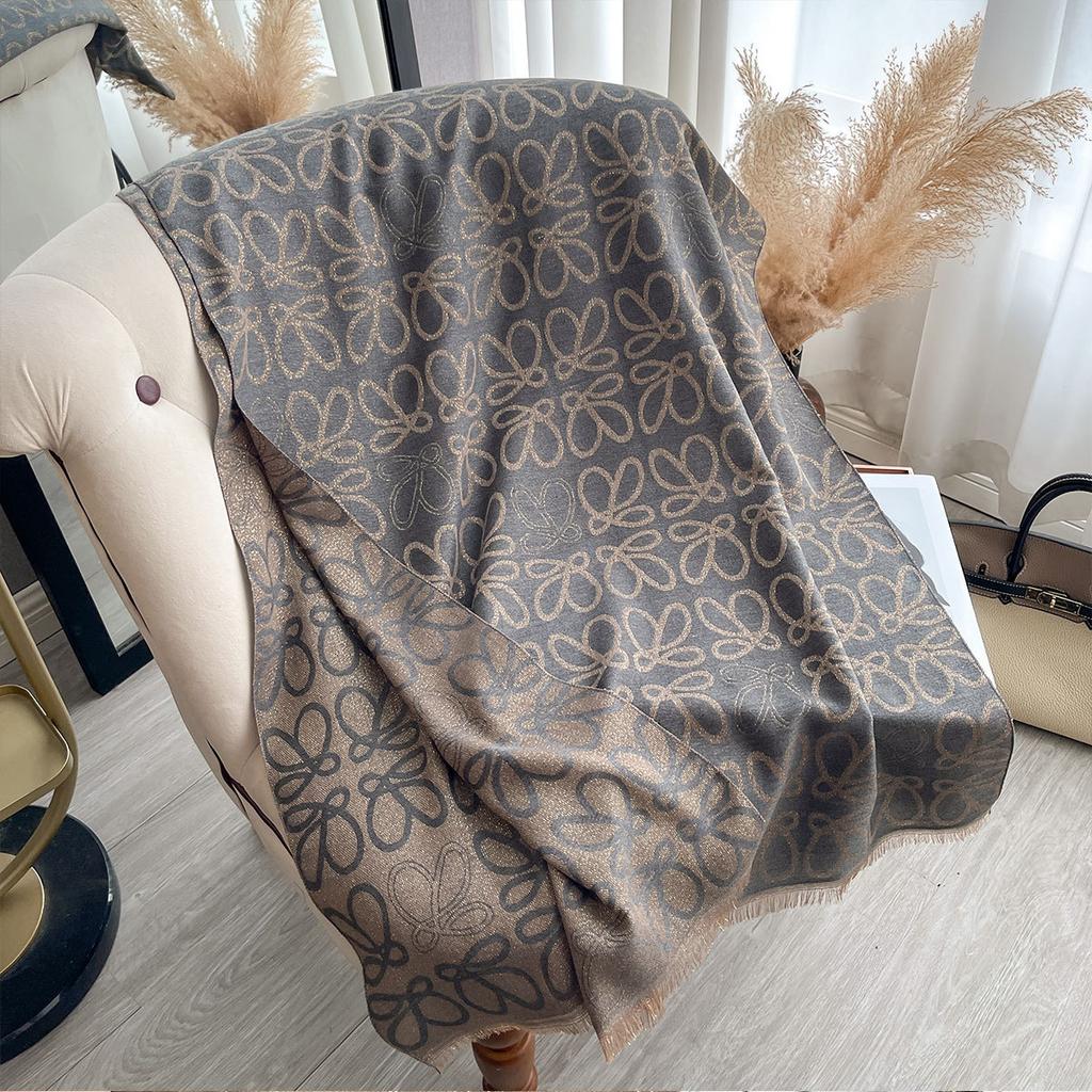 Jacquard Fashion High-End Imitation Cashmere Scarf Women'S Early Spring Warm Casual Outer Shawl Scarf
