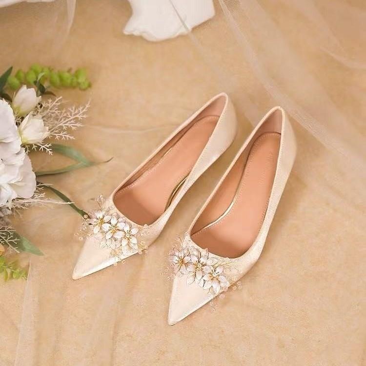 Sweet Pumps for Women Slides Casual Party Strange Low Heels Classic Shoes for Women Flower Pointed Toe Women Shoes