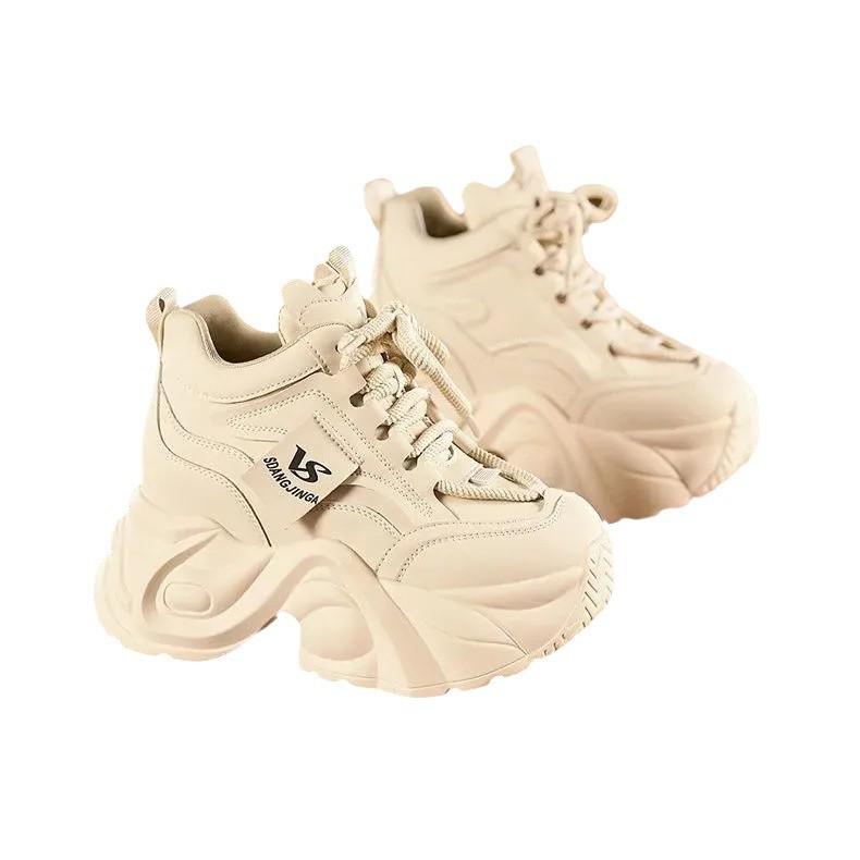 Source Dad Shoes Women's Super Fire New Spring Velvet Inner Height Increase Small Sports Shoes Europe