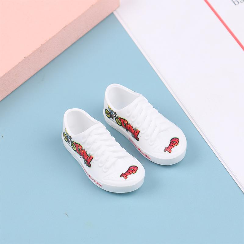Finger Toy Shoes Mini Skateboard Shoes Sports Shoes Finger Scooter Kids Toy Gifts