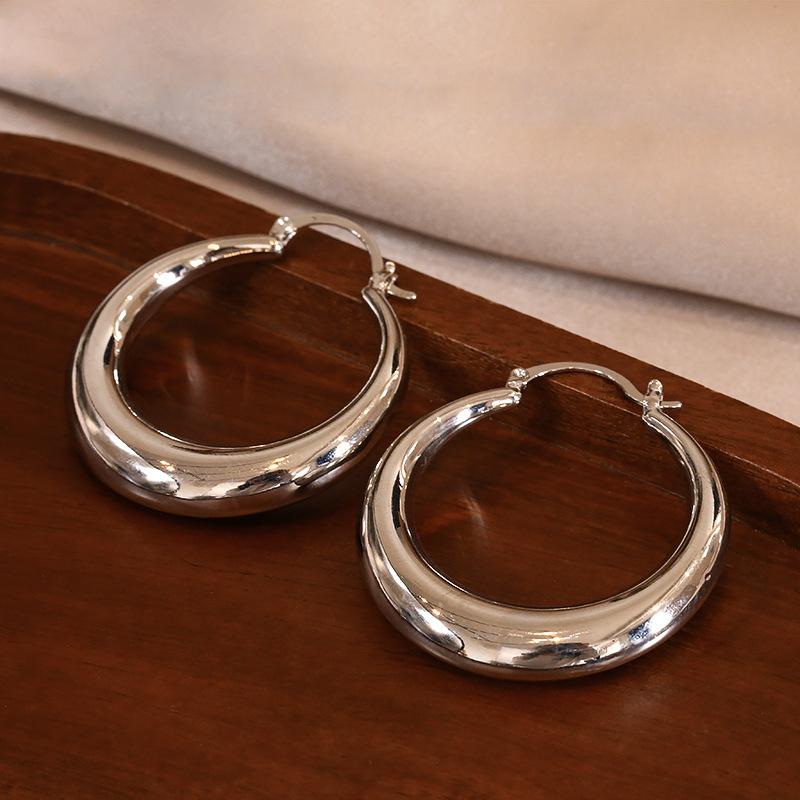 Real gold electroplated European and American U-shaped ear buckles women's exaggerated temperament earrings light luxury personalized new earrings