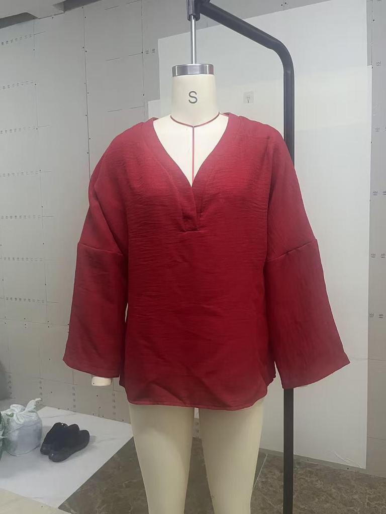 2026 Summer Women's European & American Resort Style Loose V-Neck Three-Quarter Sleeve Solid Color Top